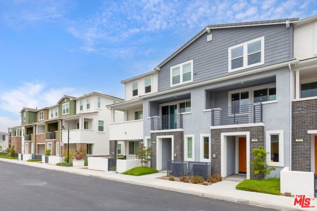 220 Lockhart Way, West Covina, CA 91790