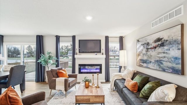 1066 Daisy Lane, Waukee, IA 50263