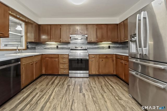 180 White Drive, Hamden, CT 06514