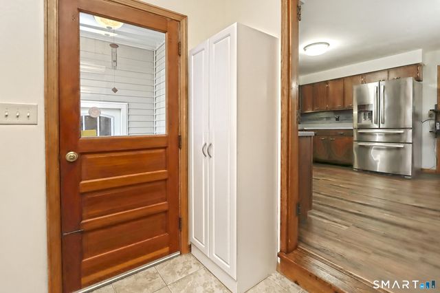 180 White Drive, Hamden, CT 06514