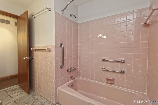 180 White Drive, Hamden, CT 06514