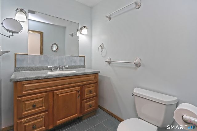 180 White Drive, Hamden, CT 06514