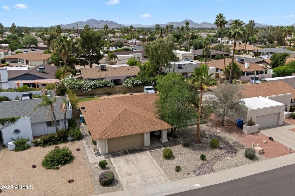 6725 E KINGS Avenue, Scottsdale, AZ 85254 — exterior