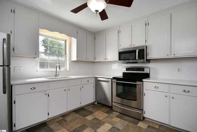 97 Jamestowne Way Unit 73, Taylors, SC 29687