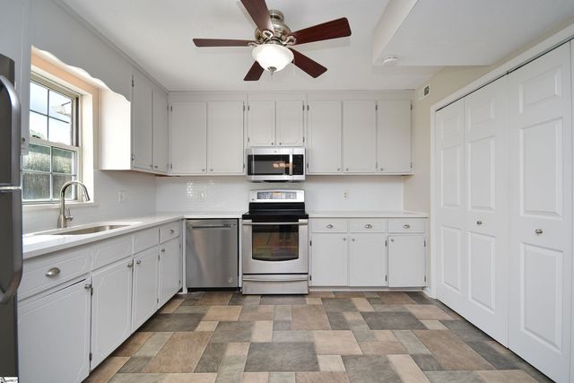 97 Jamestowne Way Unit 73, Taylors, SC 29687