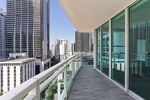 951 Brickell Ave 1711, Miami, FL 33131