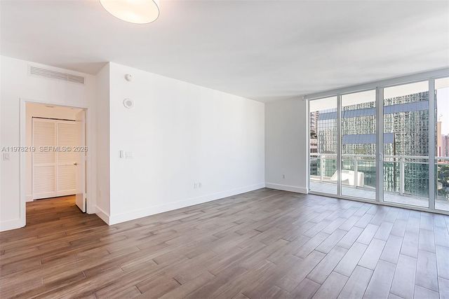 951 Brickell Ave 1711, Miami, FL 33131