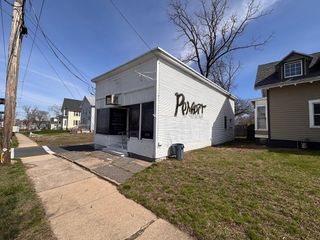 155 East St 151, Chicopee, MA 01020