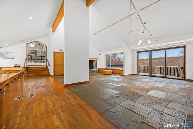 160 Lantern Ridge Road, New Canaan, CT 06840