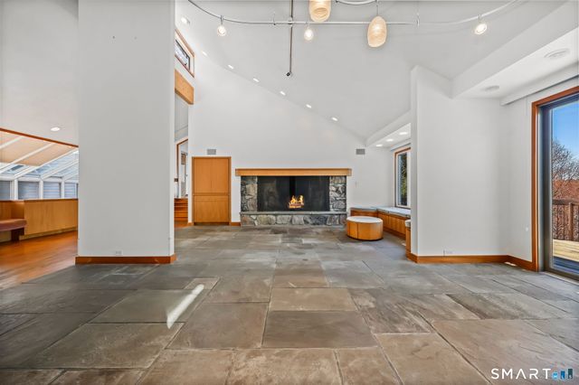 160 Lantern Ridge Road, New Canaan, CT 06840