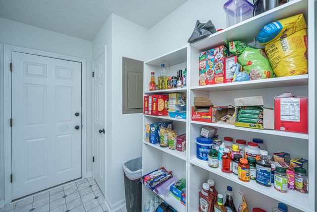 112 Foxfire Court, Summerville, SC 29486