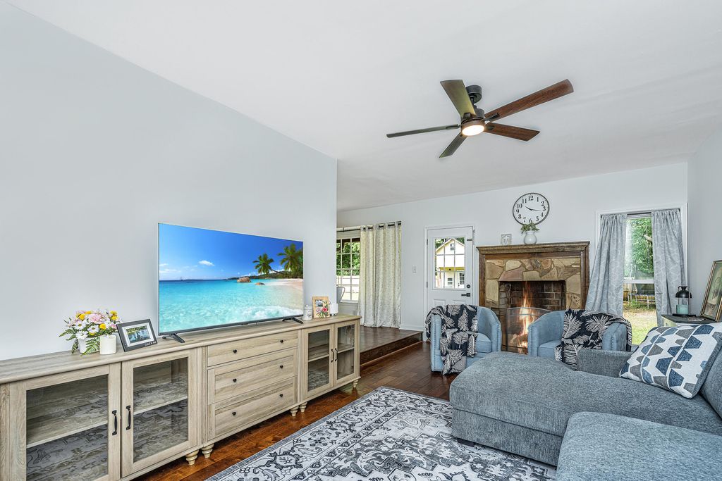 112 Foxfire Court, Summerville, SC 29486