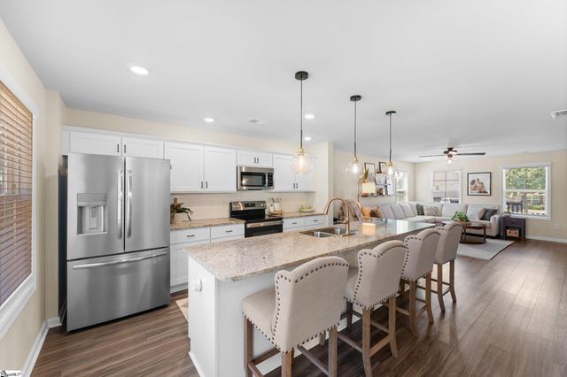 3022 Margaret Court, Chesnee, SC 29323