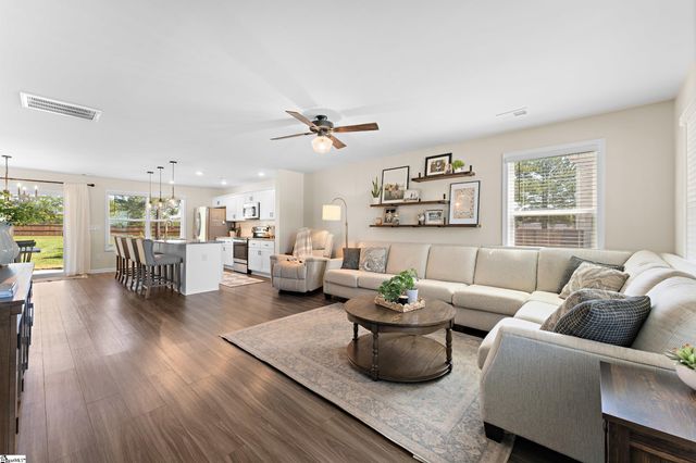 3022 Margaret Court, Chesnee, SC 29323
