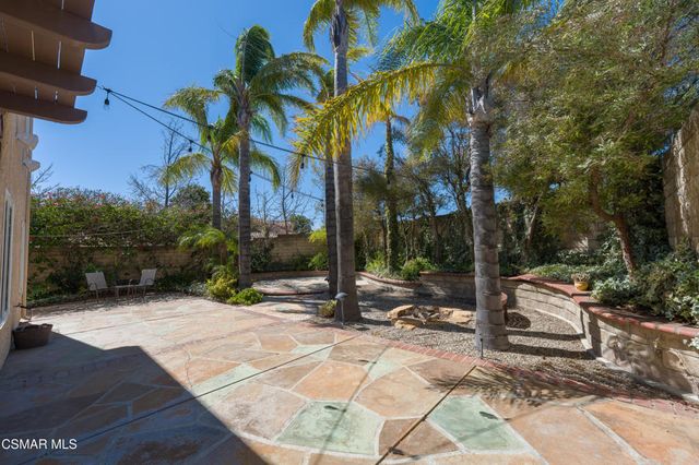 7247 University Drive, Moorpark, CA 93021