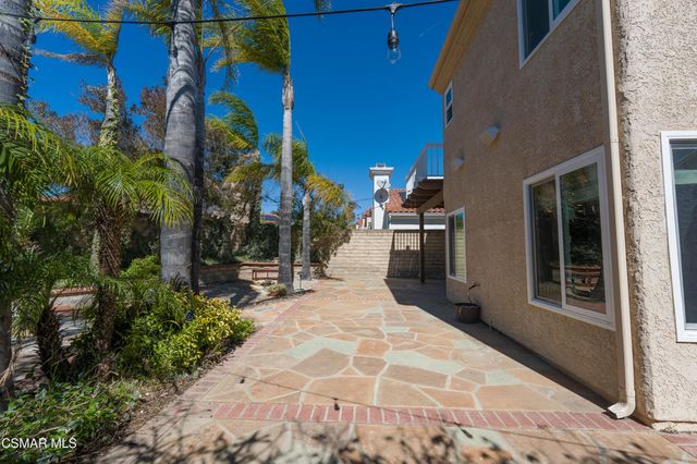 7247 University Drive, Moorpark, CA 93021