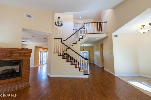 7247 University Drive, Moorpark, CA 93021