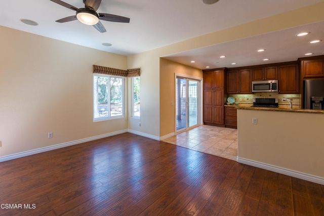 7247 University Drive, Moorpark, CA 93021