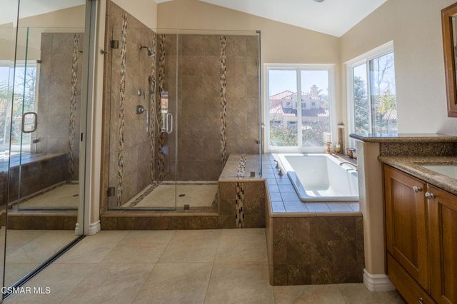 7247 University Drive, Moorpark, CA 93021