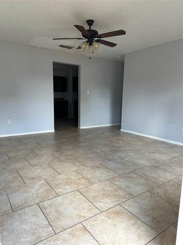 952 WE DO WEE COURT, Lakeland, FL 33810