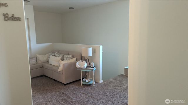 117 Enchanted Valley Drive N, Vader, WA 98593