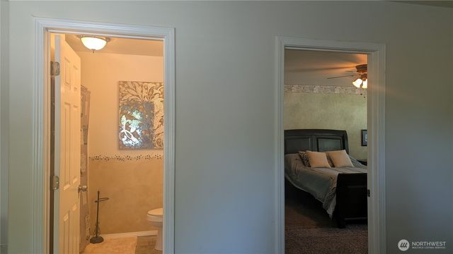 117 Enchanted Valley Drive N, Vader, WA 98593