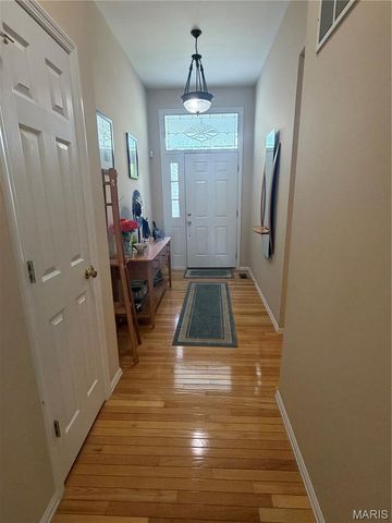 994 Shire Lane, Eureka, MO 63025