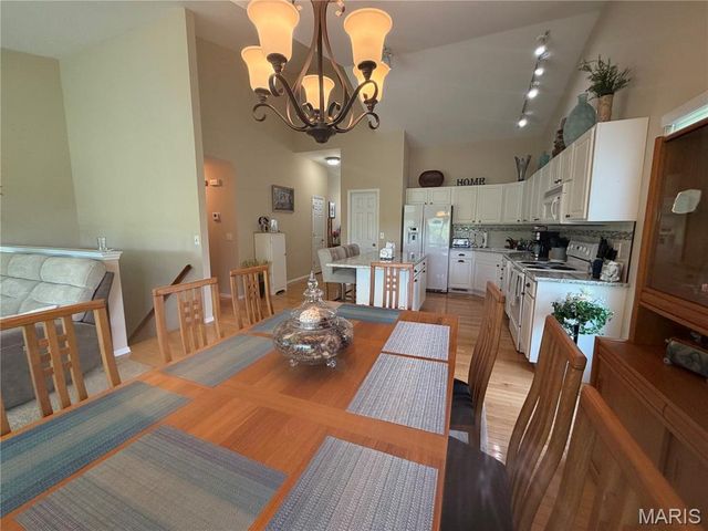 994 Shire Lane, Eureka, MO 63025