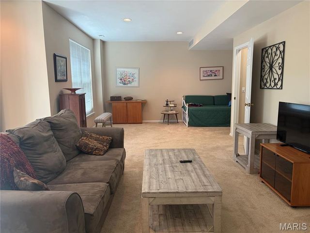 994 Shire Lane, Eureka, MO 63025