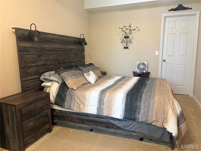 994 Shire Lane, Eureka, MO 63025