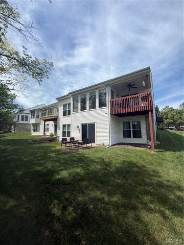 994 Shire Lane, Eureka, MO 63025