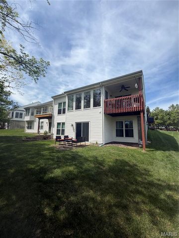 994 Shire Lane, Eureka, MO 63025