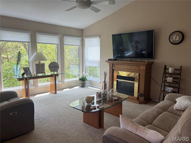 994 Shire Lane, Eureka, MO 63025