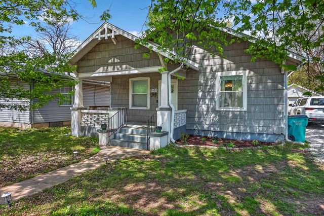 1433 E Commercial Street, Springfield, MO 65803