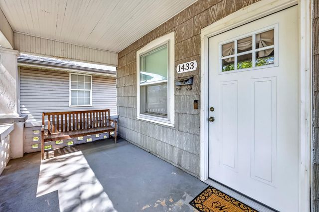 1433 E Commercial Street, Springfield, MO 65803