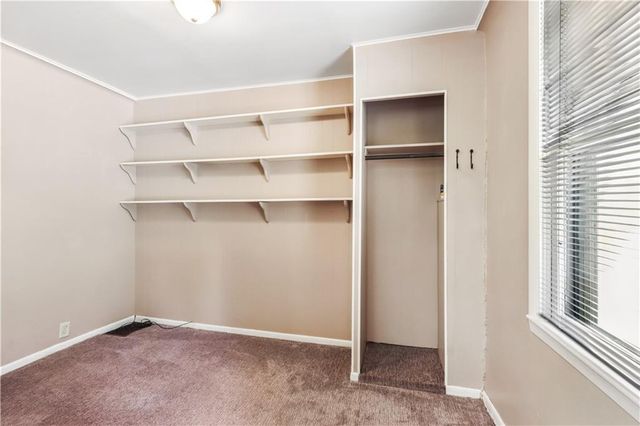 7344 Oak Street, Kansas City, MO 64114