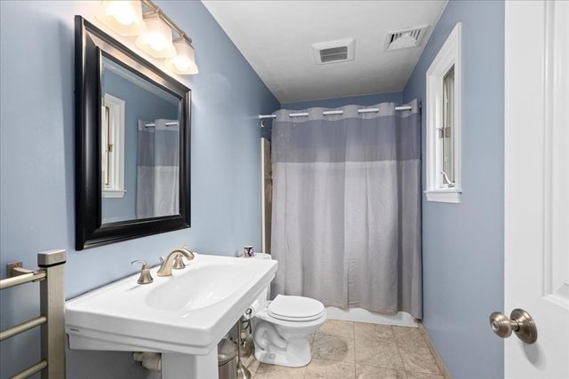 14 Goddard Dr, Auburn, MA 01501