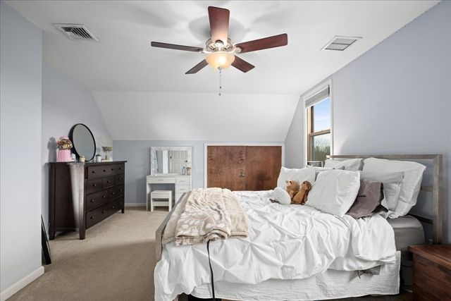 14 Goddard Dr, Auburn, MA 01501