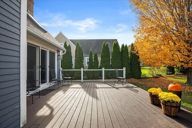 14 Goddard Dr, Auburn, MA 01501