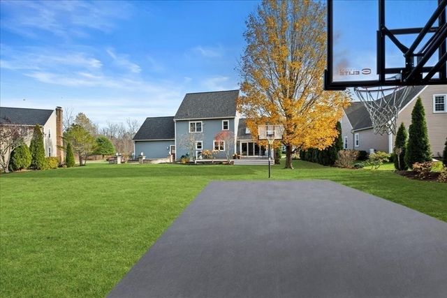 14 Goddard Dr, Auburn, MA 01501