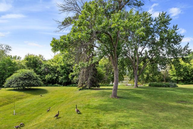 142 Canabury Court, Little Canada, MN 55117