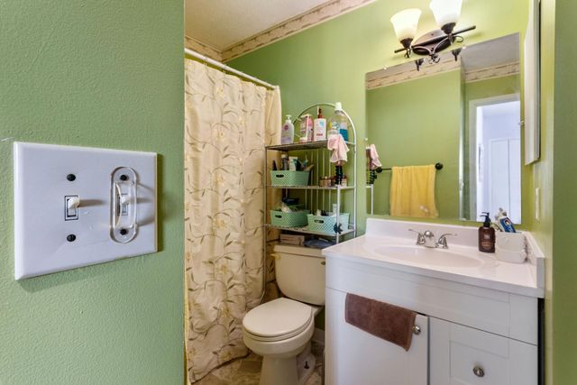 142 Canabury Court, Little Canada, MN 55117