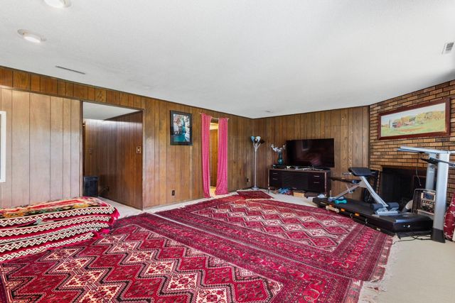 142 Canabury Court, Little Canada, MN 55117
