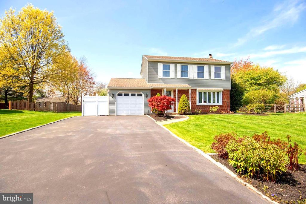 146 STATION DRIVE, North Wales, PA 19454
