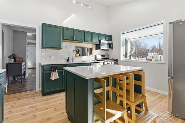 7065 Dutch Road, Saginaw, MI 48609