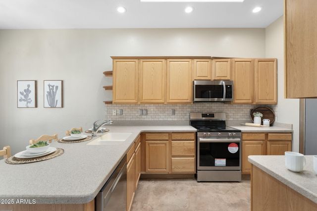 25645 W BLUE SKY Drive, Wittmann, AZ 85361