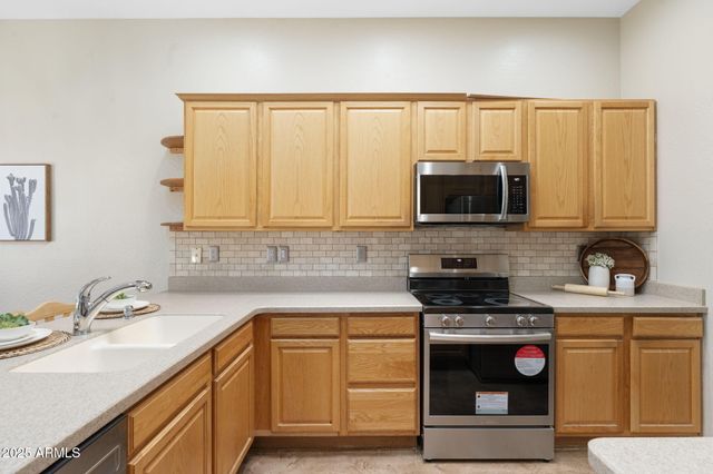 25645 W BLUE SKY Drive, Wittmann, AZ 85361