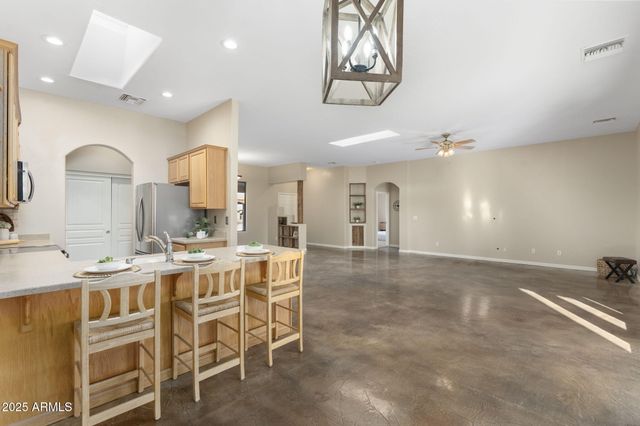 25645 W BLUE SKY Drive, Wittmann, AZ 85361