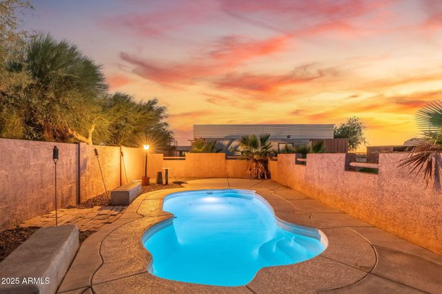 25645 W BLUE SKY Drive, Wittmann, AZ 85361