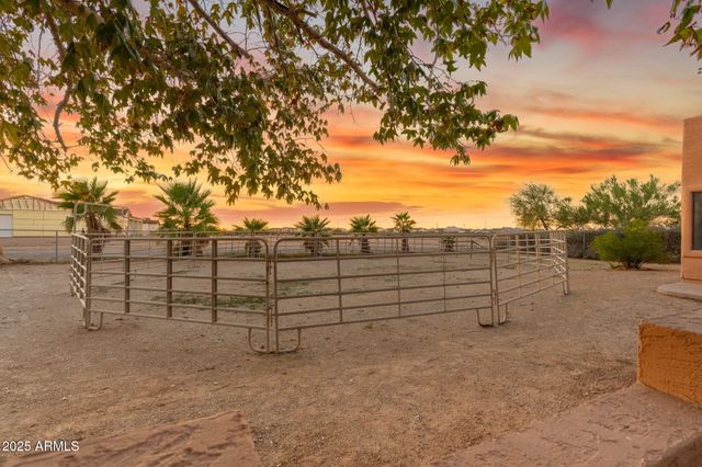 25645 W BLUE SKY Drive, Wittmann, AZ 85361